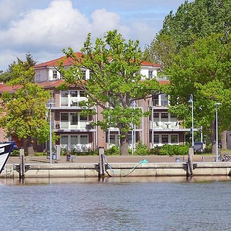Hafennahe Penthousewohnung Mit Meerblick - Hafenresidenz Lauterbach Fewo 2-7 Buitenkant foto
