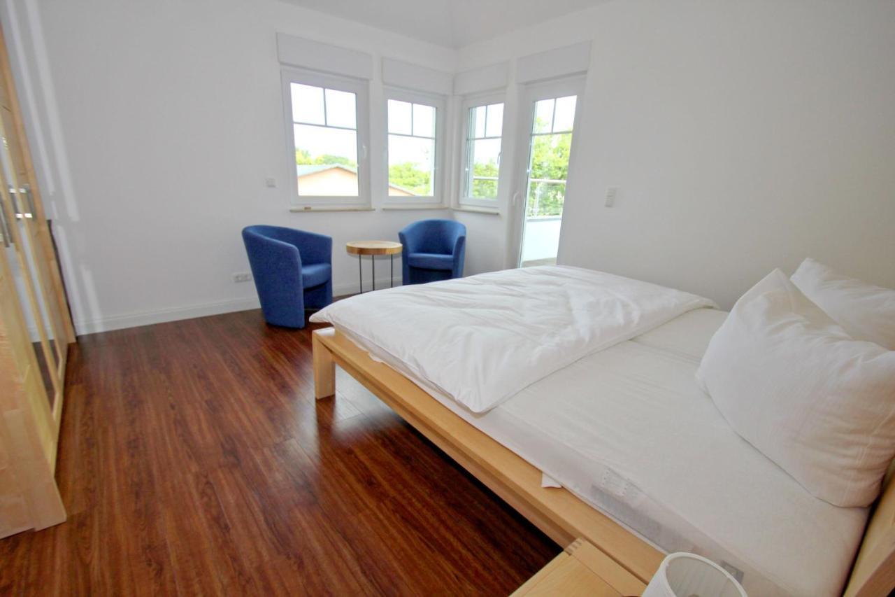 Hafennahe Penthousewohnung Mit Meerblick - Hafenresidenz Lauterbach Fewo 2-7 Buitenkant foto