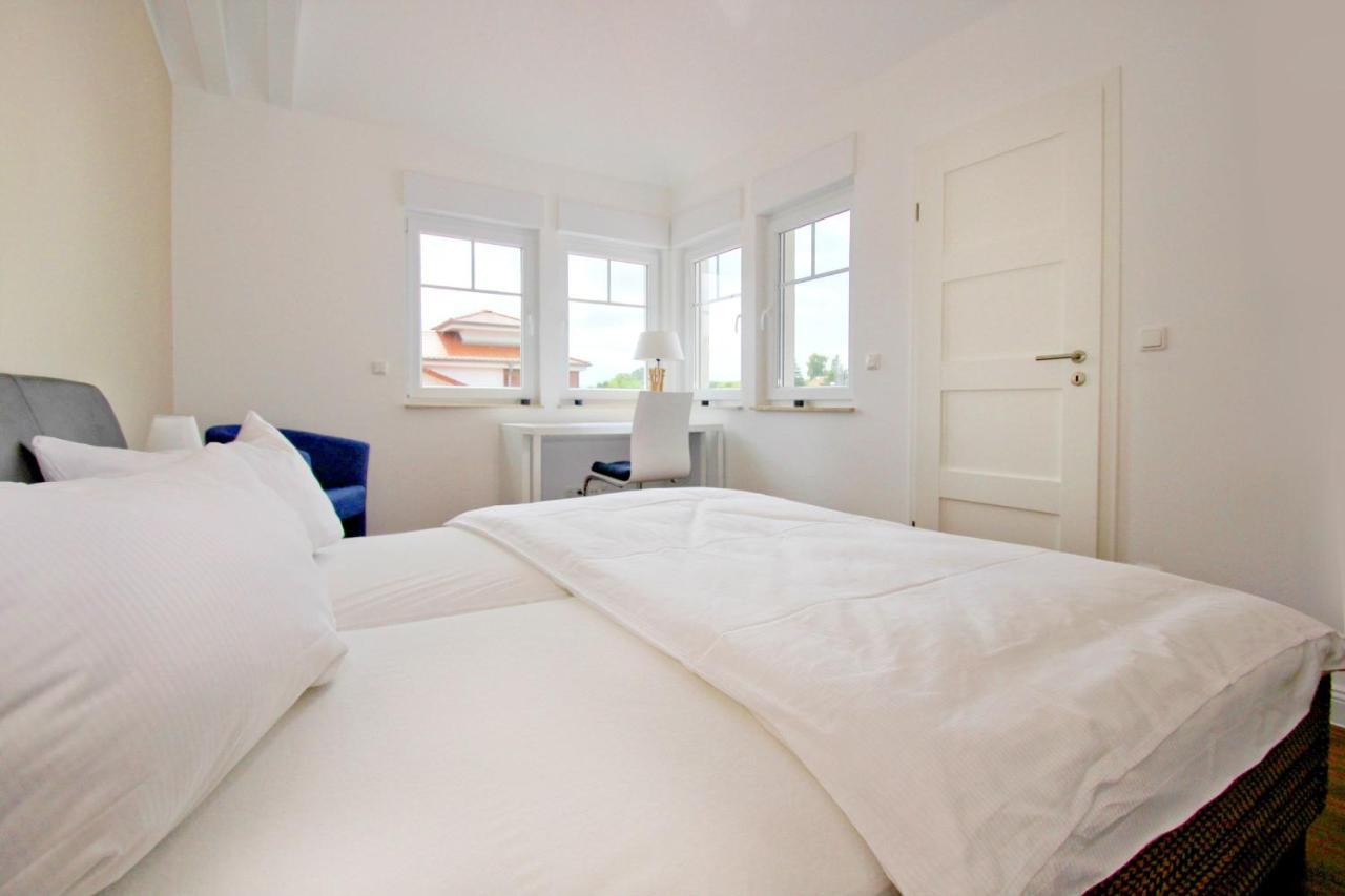 Hafennahe Penthousewohnung Mit Meerblick - Hafenresidenz Lauterbach Fewo 2-7 Buitenkant foto