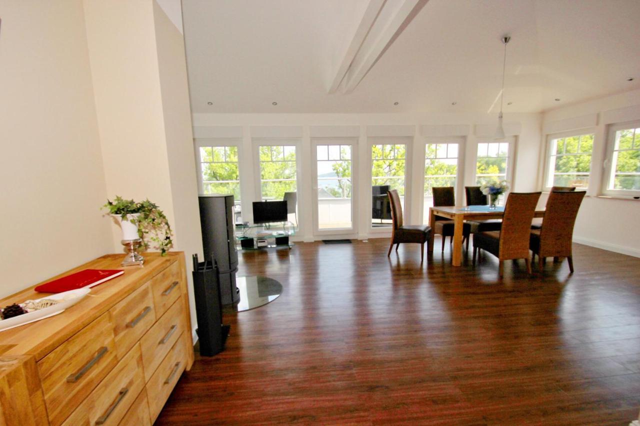 Hafennahe Penthousewohnung Mit Meerblick - Hafenresidenz Lauterbach Fewo 2-7 Buitenkant foto